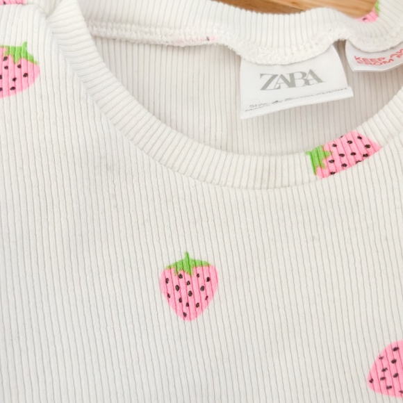 Zara 4T T-shirts - Picture 11 of 11